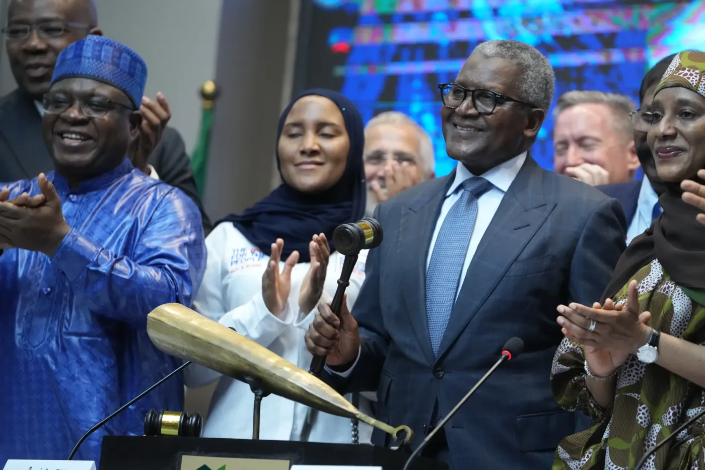 🇳🇬 Dangote Refinery entre en Bourse : comment acheter des actions et combien faut-il investir ?